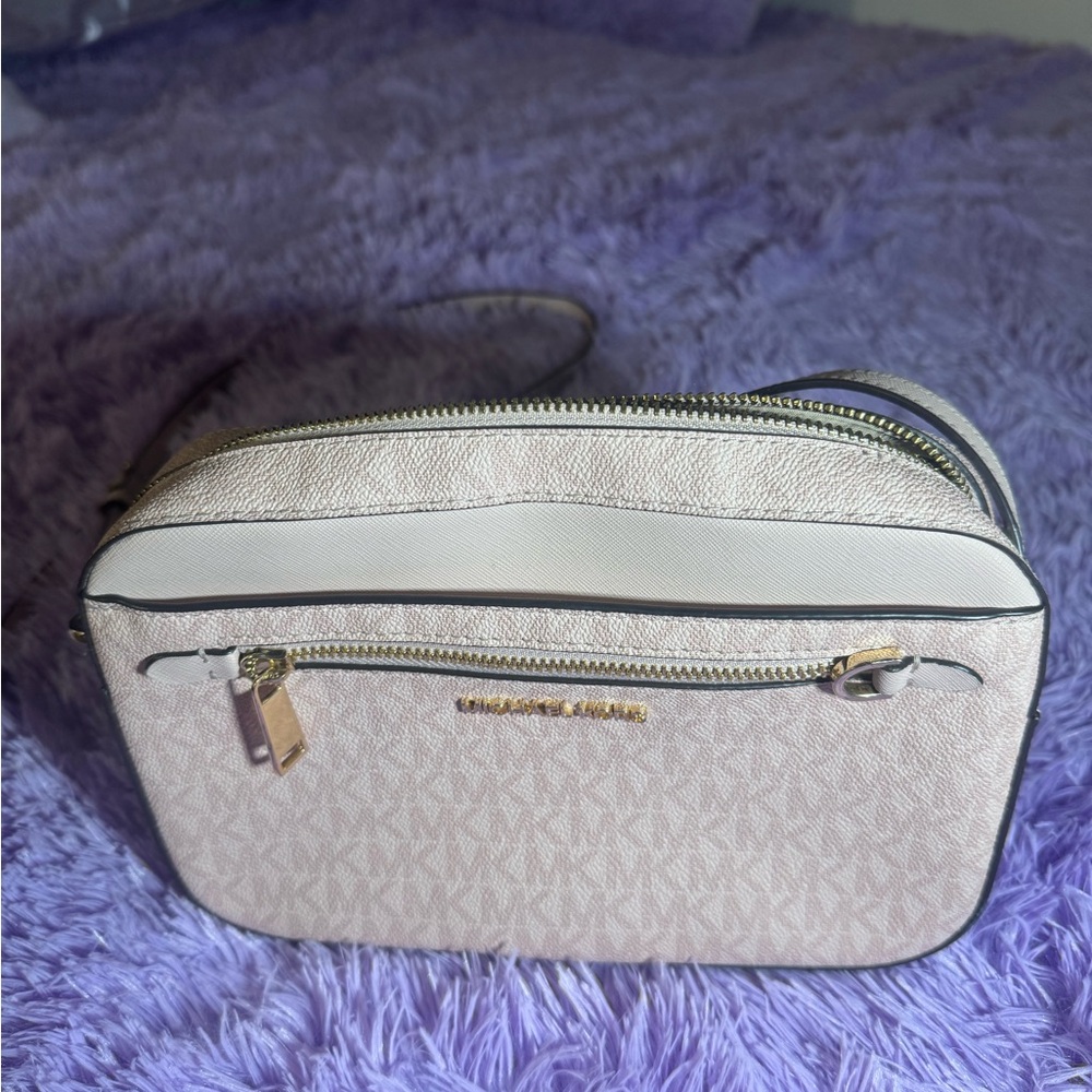 Michael Kors Beige and White Crossbody Bag